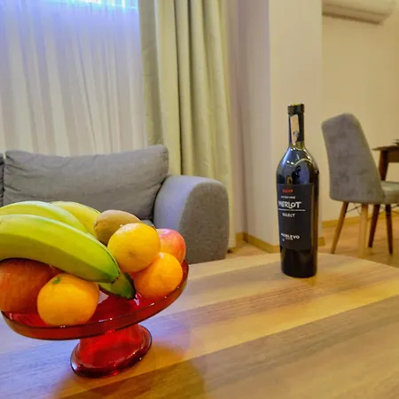Apartment 1 Jakuzili
